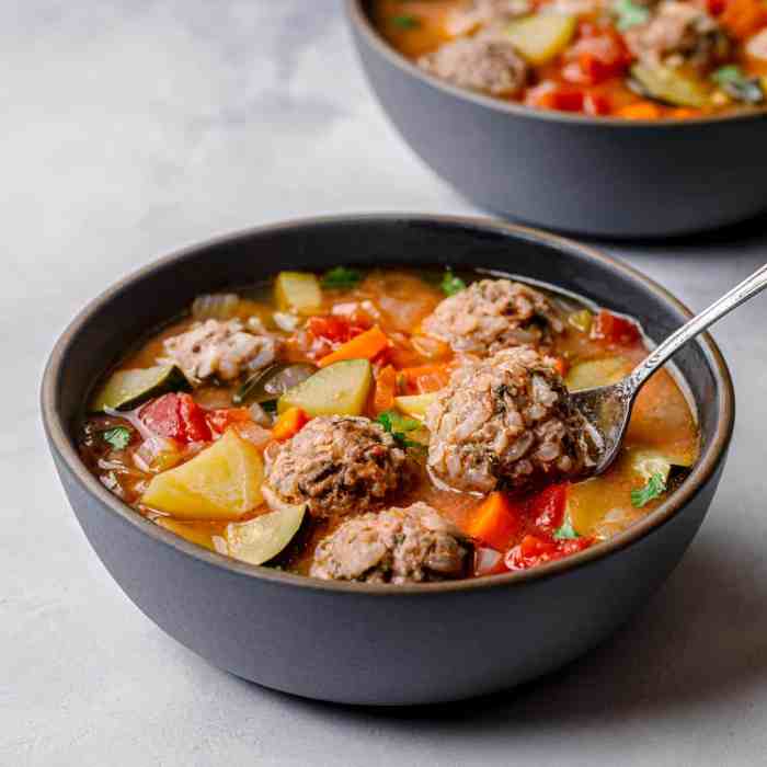 Recipe for albondigas soup